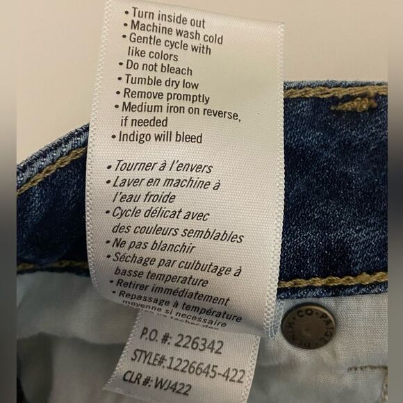 PAIGE - Lightly Distressed Cuffed Hem Denim Jean Shorts - Women’s size 25 - Picture 5 of 12